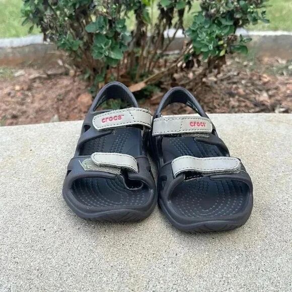 Crocs Kid’s Swiftwater River Walking Sandals - Picture 2 of 14